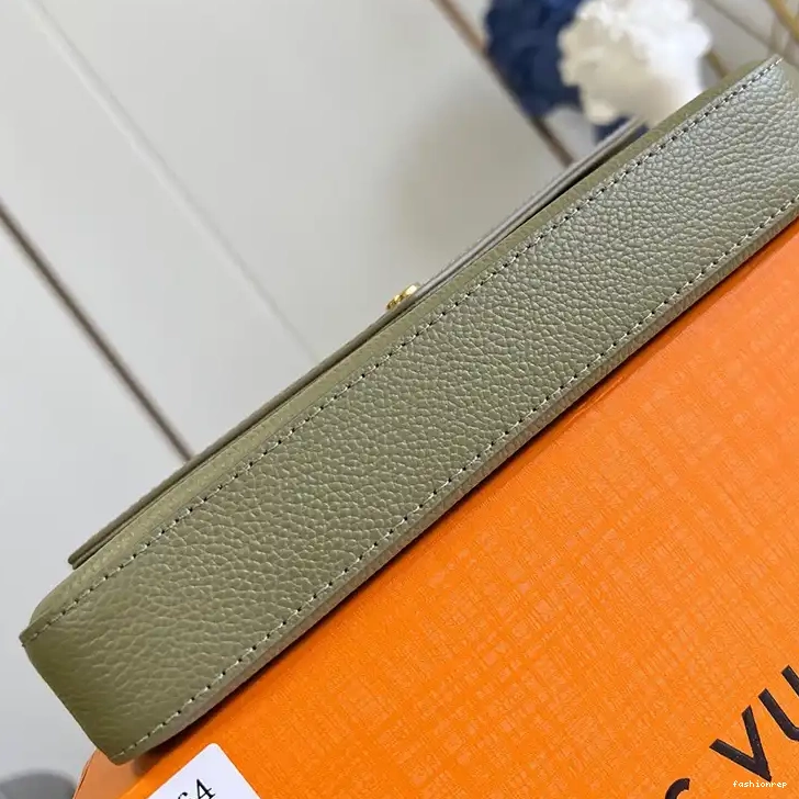 Fashionrep 2309YA0008 Bag LV 0821